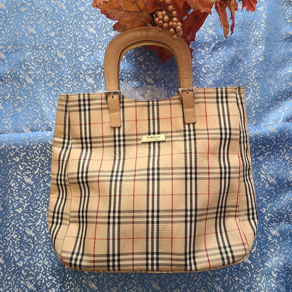 ❌SOLD ❤Burberry canvas Handbag